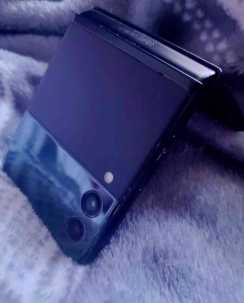 Samsung Galaxy Z Flip 3  5G
