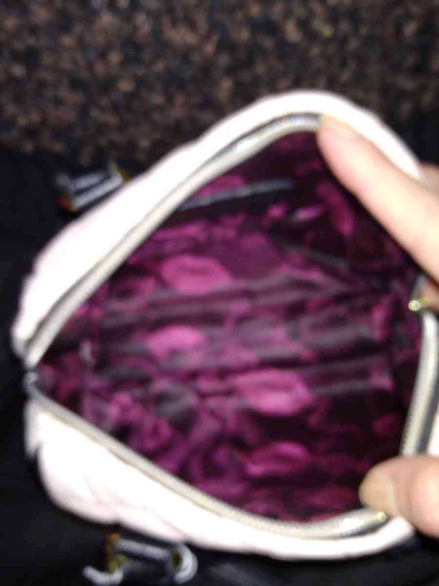 BETSEY JOHNSON HANDBAG AND CROSSBODY PURSES