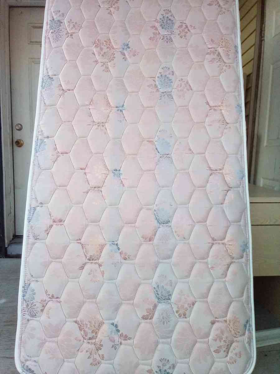 twin mattresses