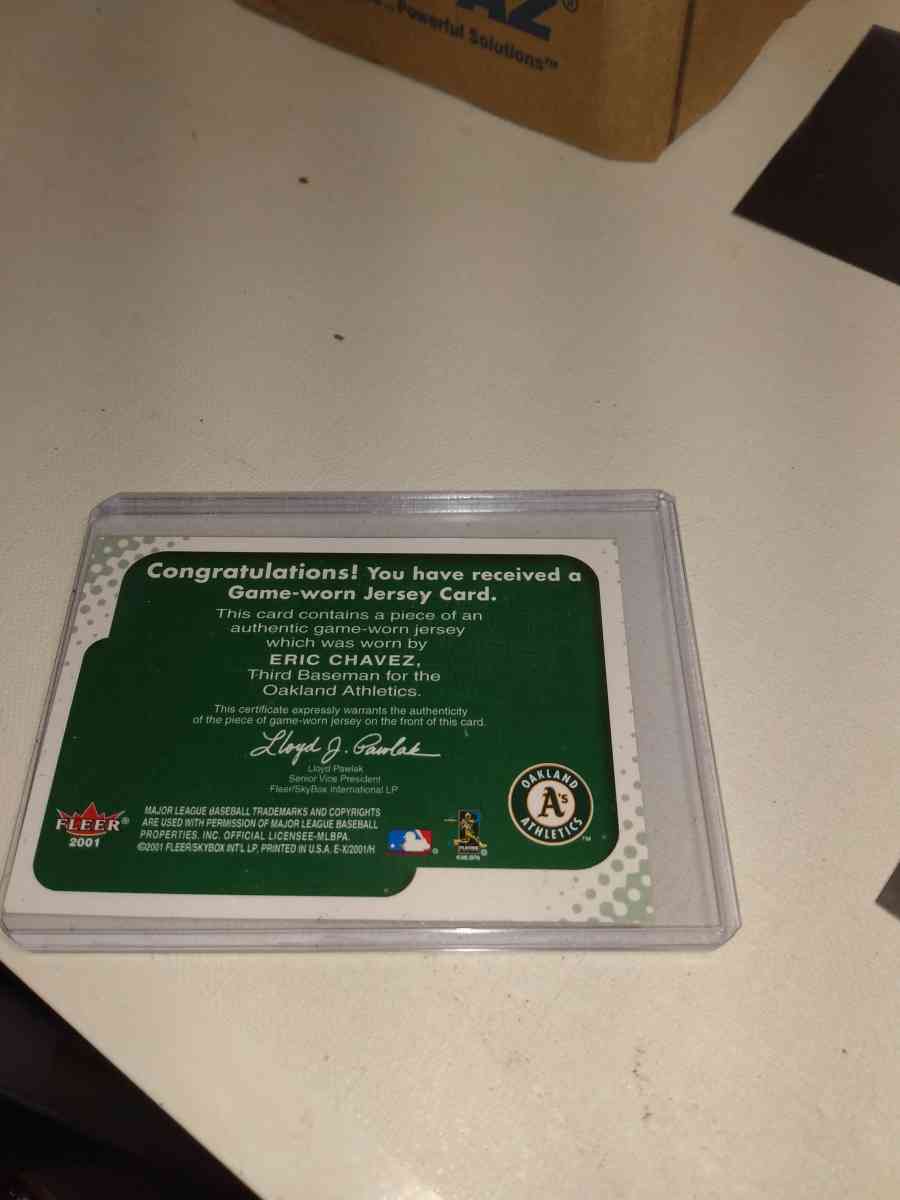 2001 Fleer air Chavez game use relic extreme behind the numb