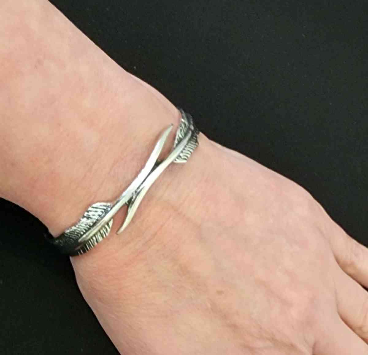 Double Feather Bracelet