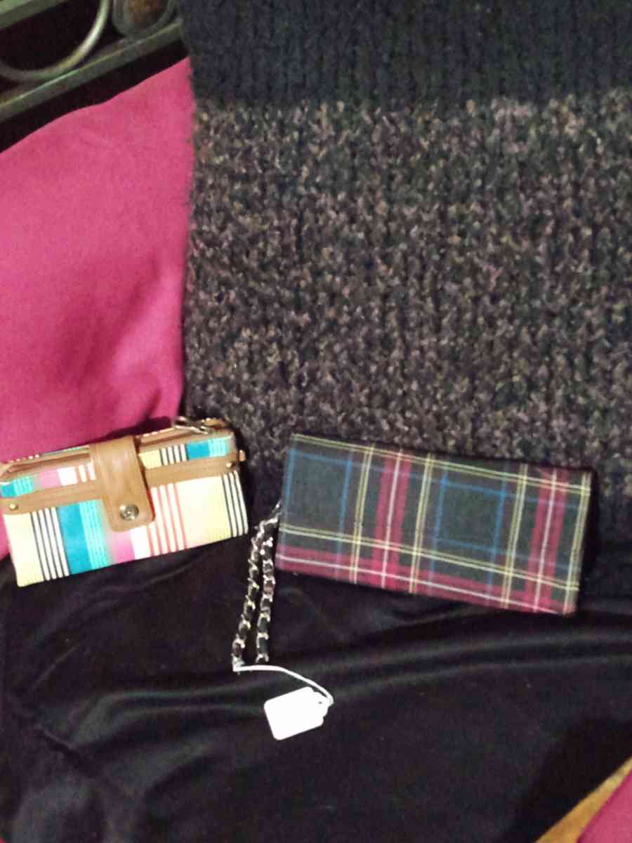 RELIC WALLET AND SARAH JESSICA PARKER BITTEN WALLET