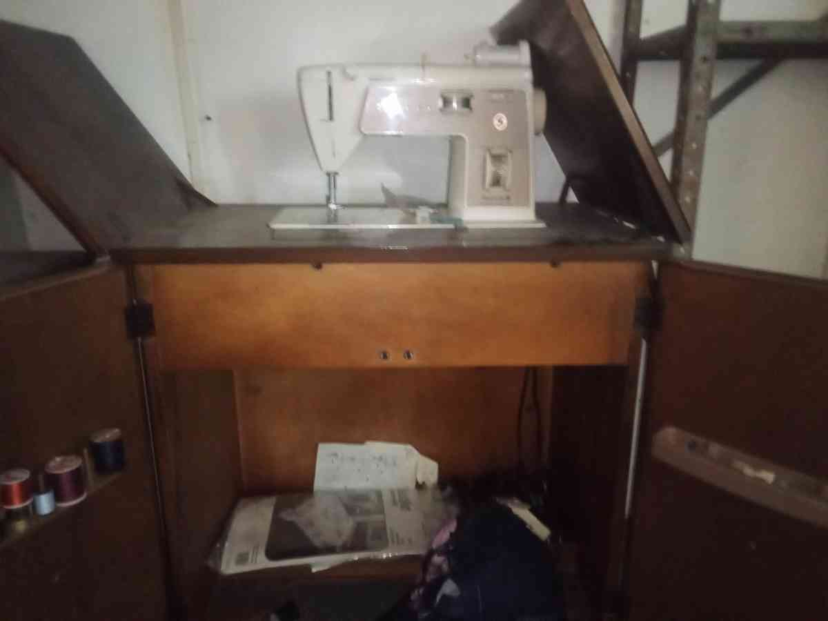 antique singer sewing machine