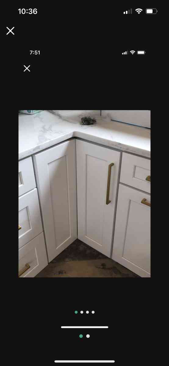 New in box 36 white shaker Corner Reach InLazy Susan base ca