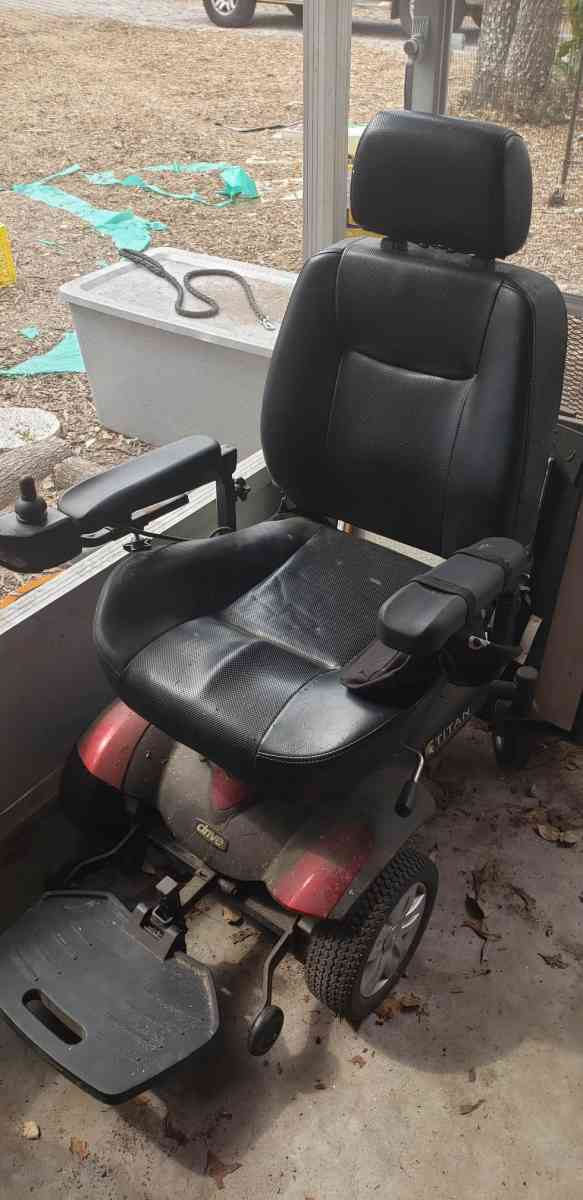 Titan Scooter and electric lift