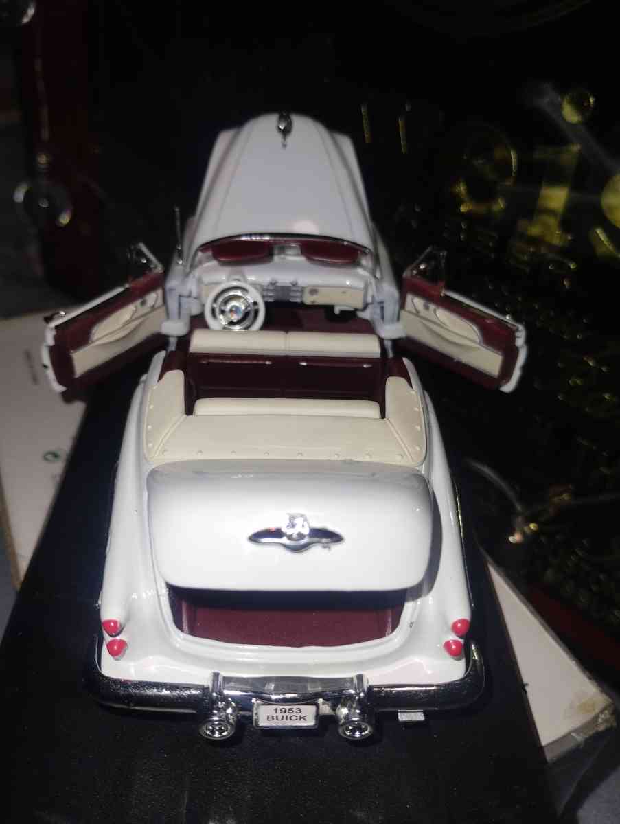 1953 Buick Skylark collectable signature model Car