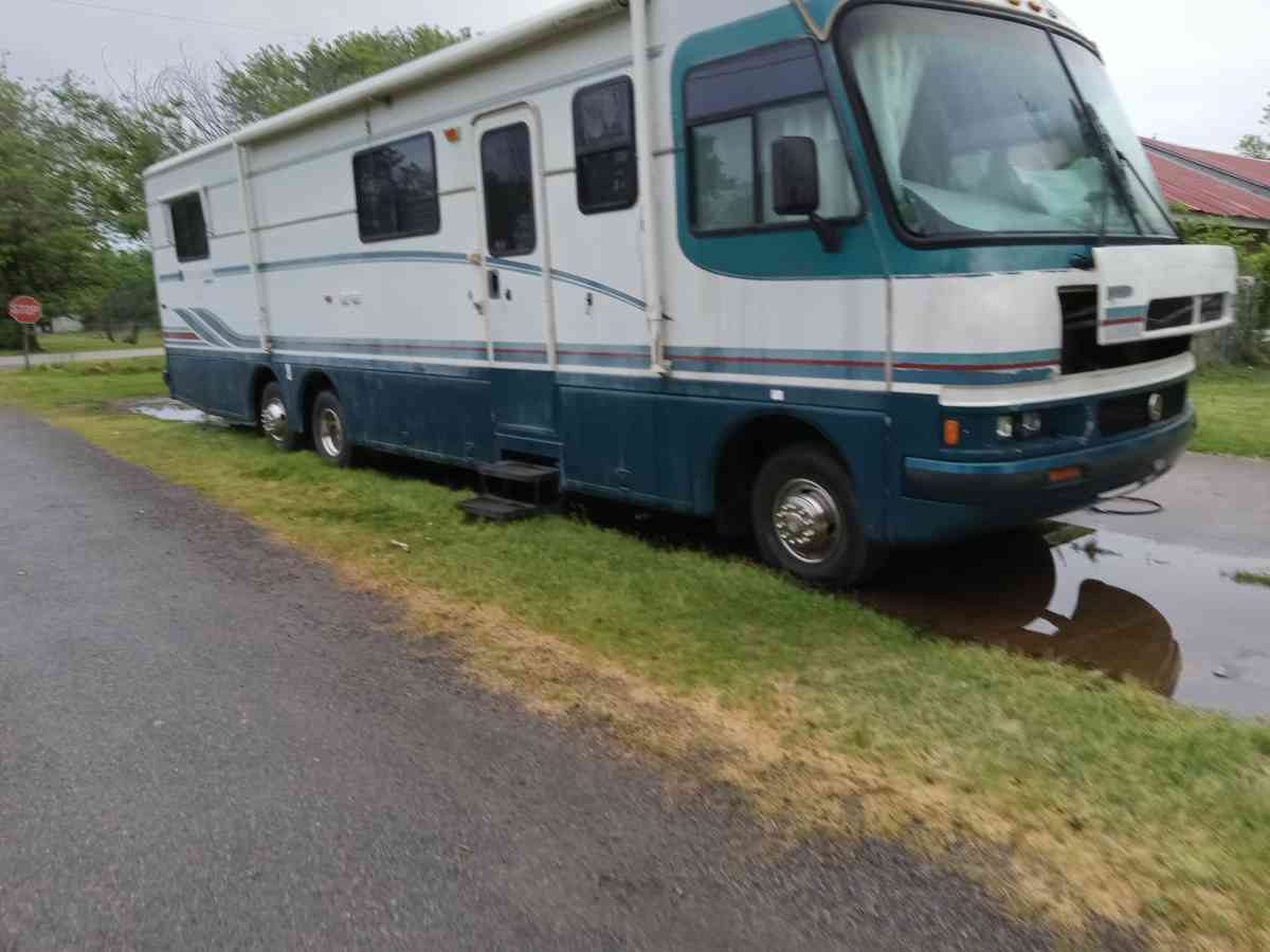 1996 Holiday Rambler Endeavor LE