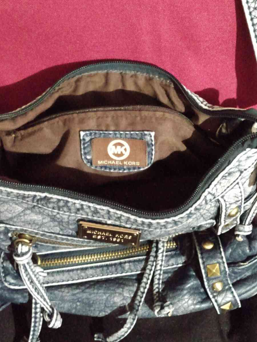 MICHAEL KORS BLUE CROSSBODY