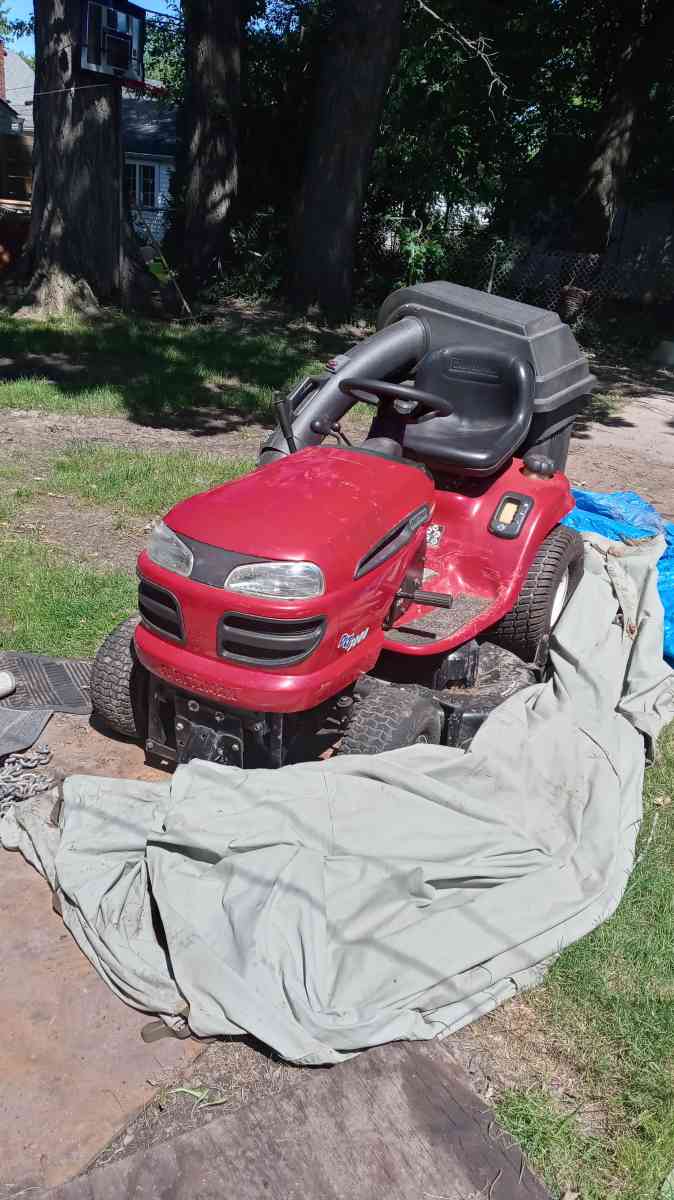 Craftsman lawn tractor