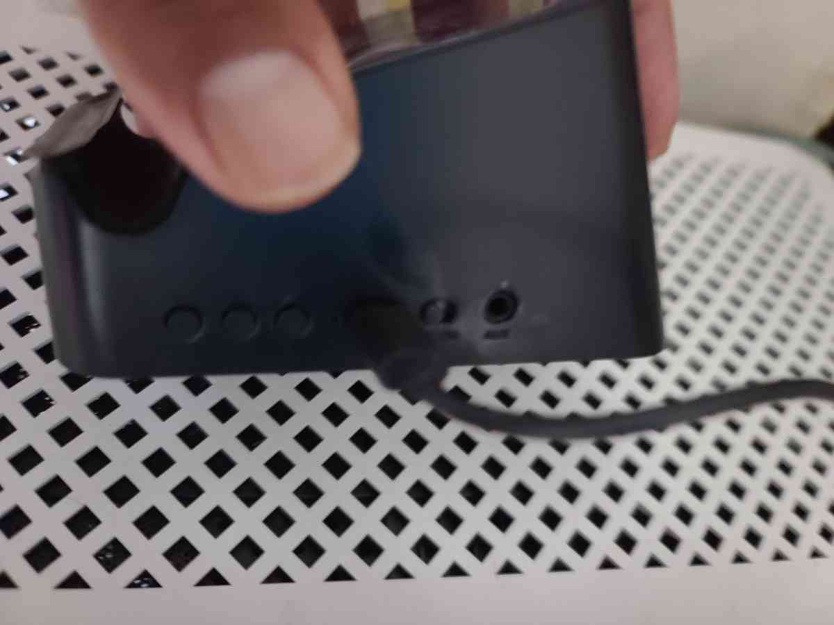 Dallas cowboys speaker Bluetooth plus wireless charger