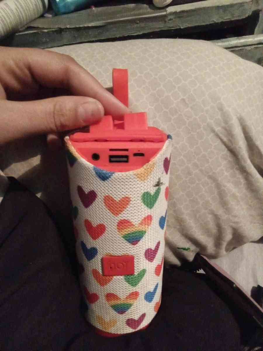 iJoy speaker Multi colored Small to medium size