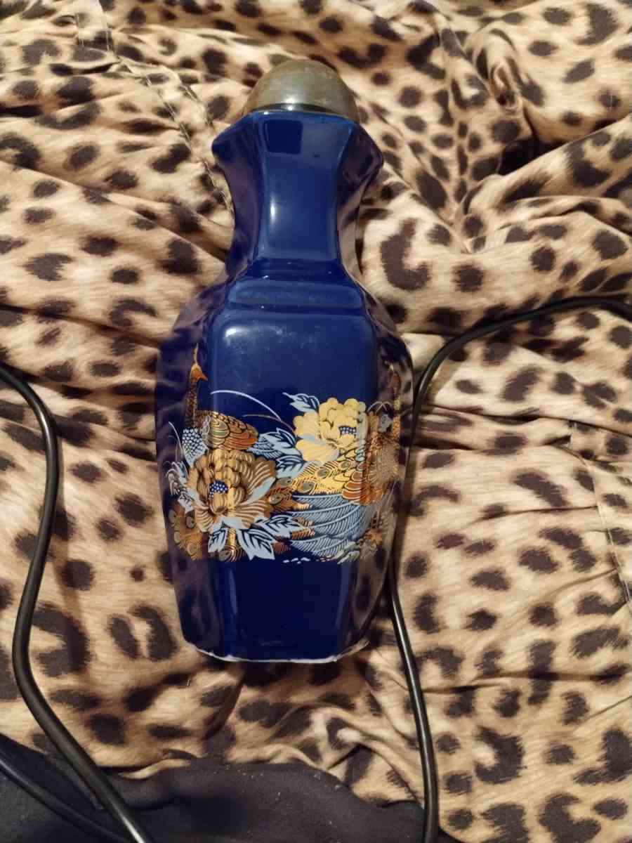 candle holder 2 glass vases