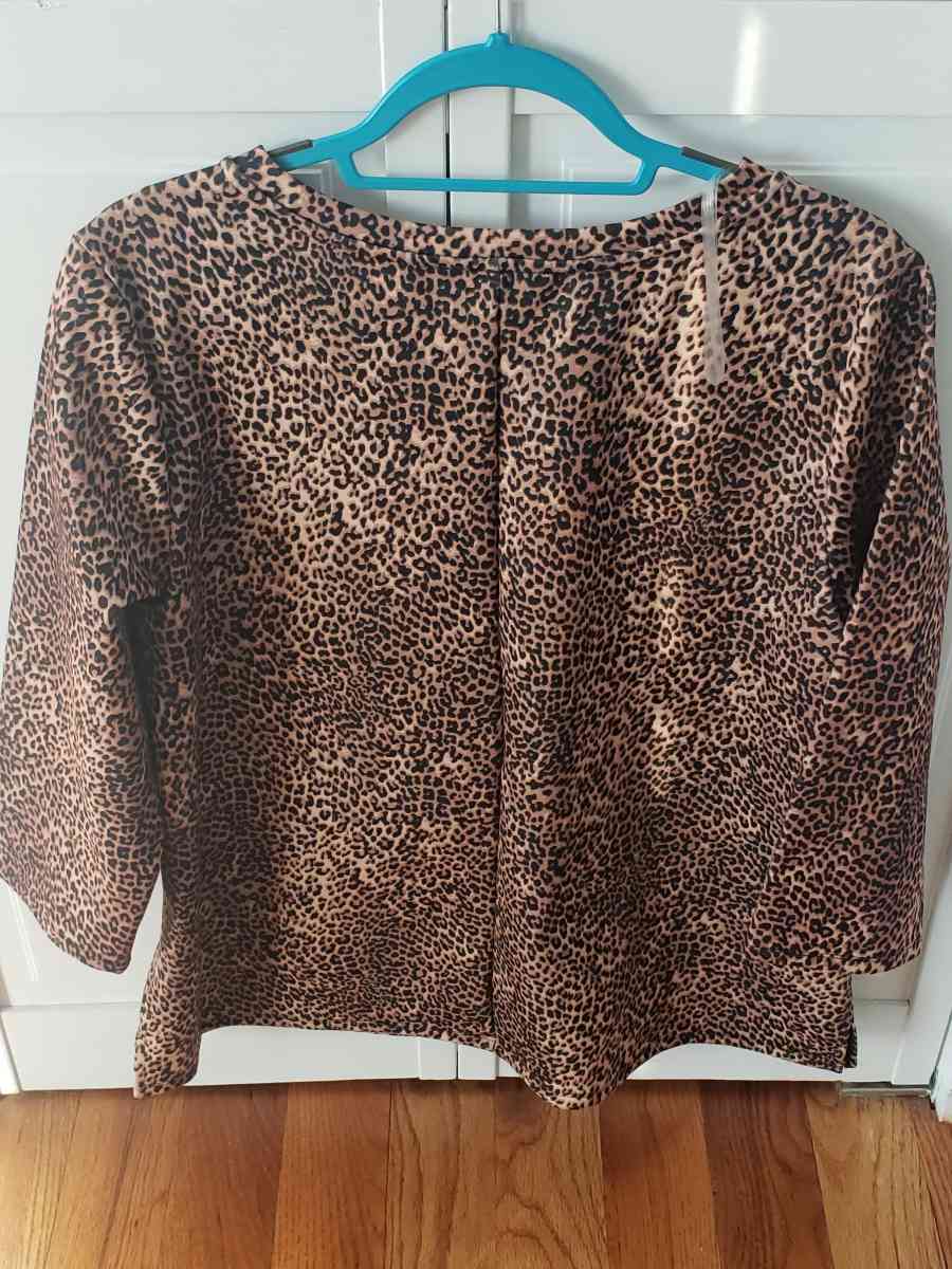 New Tops size L Women