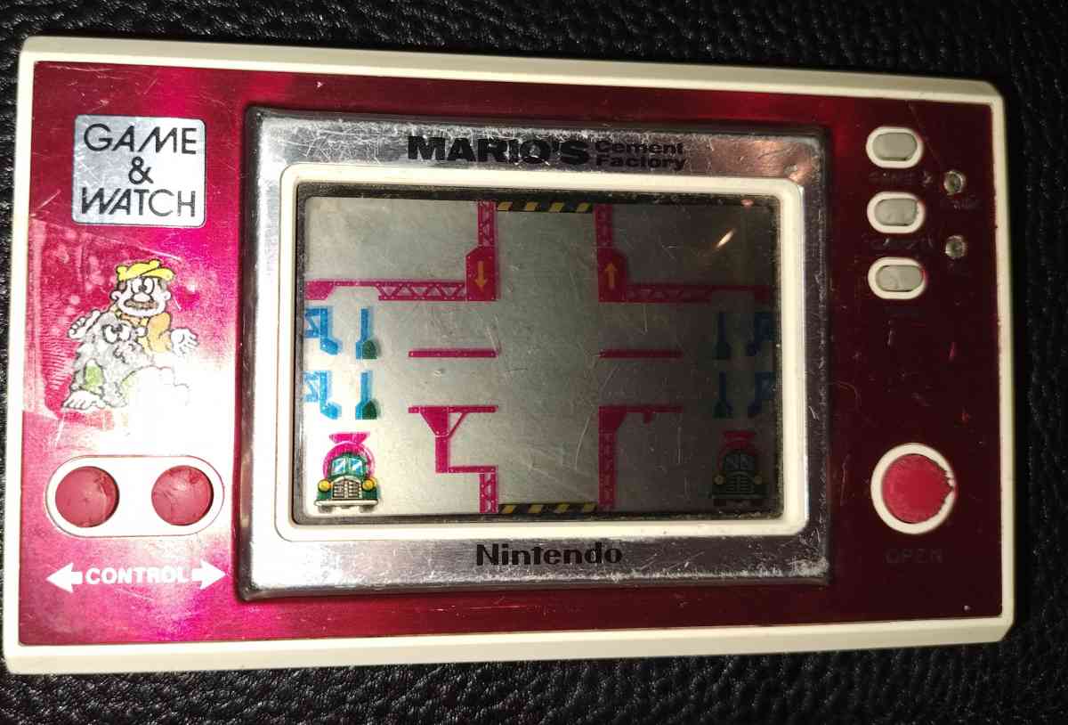 1983 MARIOS CEMENT FACTORY GAME 100 obo