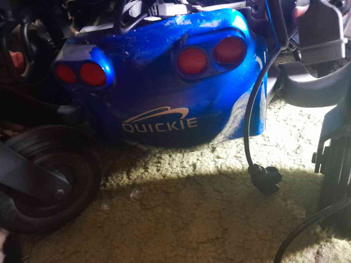 Q500  Quantum power mobilize wheelchair hubber round