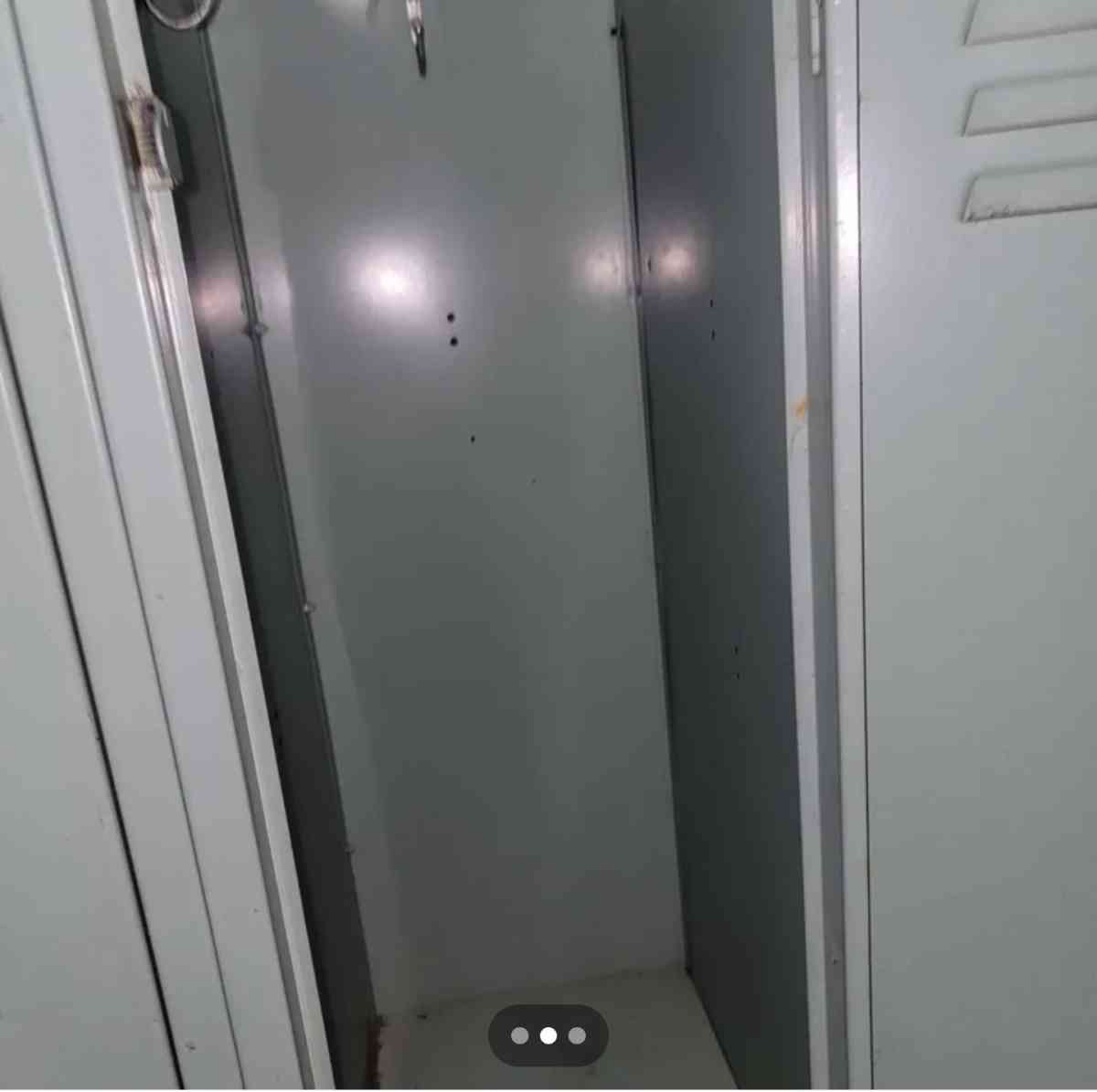 penco Product Inc metal lockers  2 tier 6 lockers