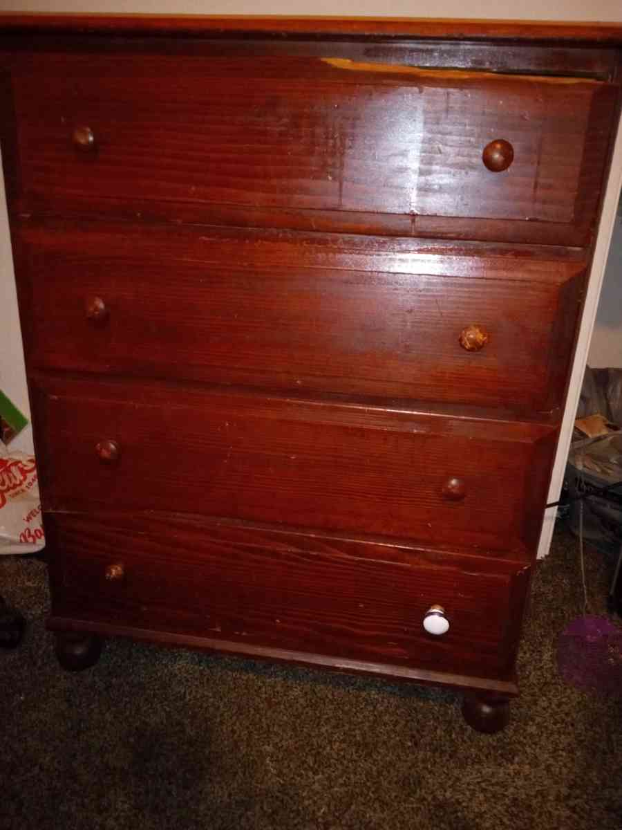 4 Drawer DRESSER