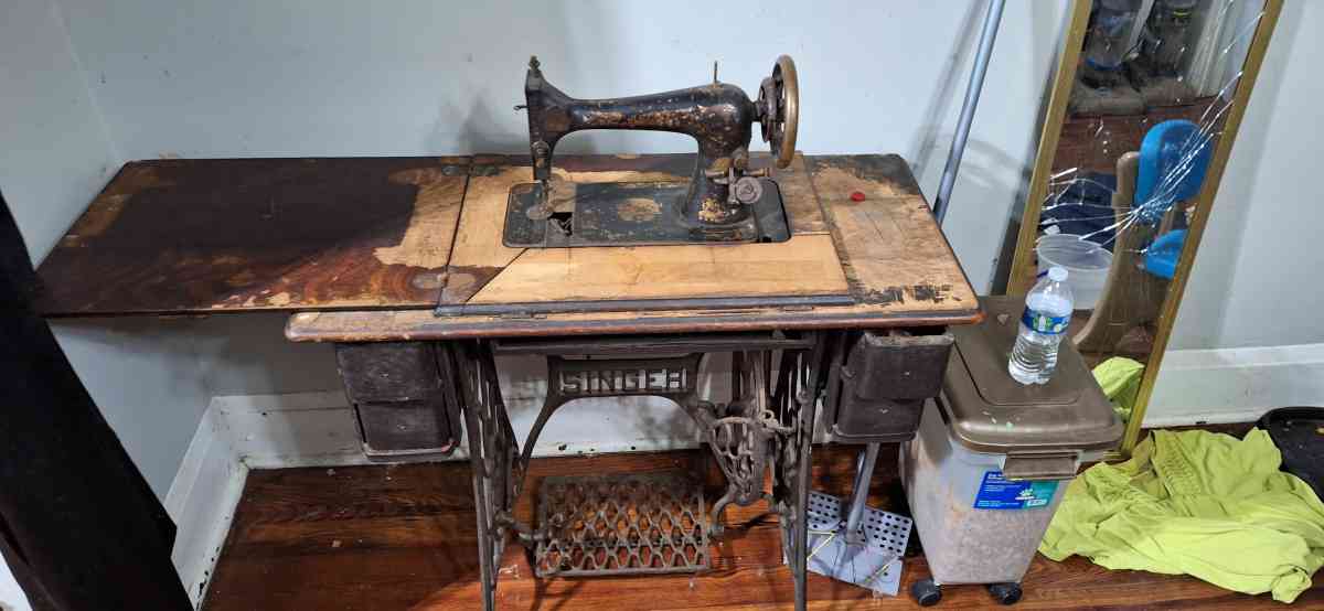 antique singer sewing machine