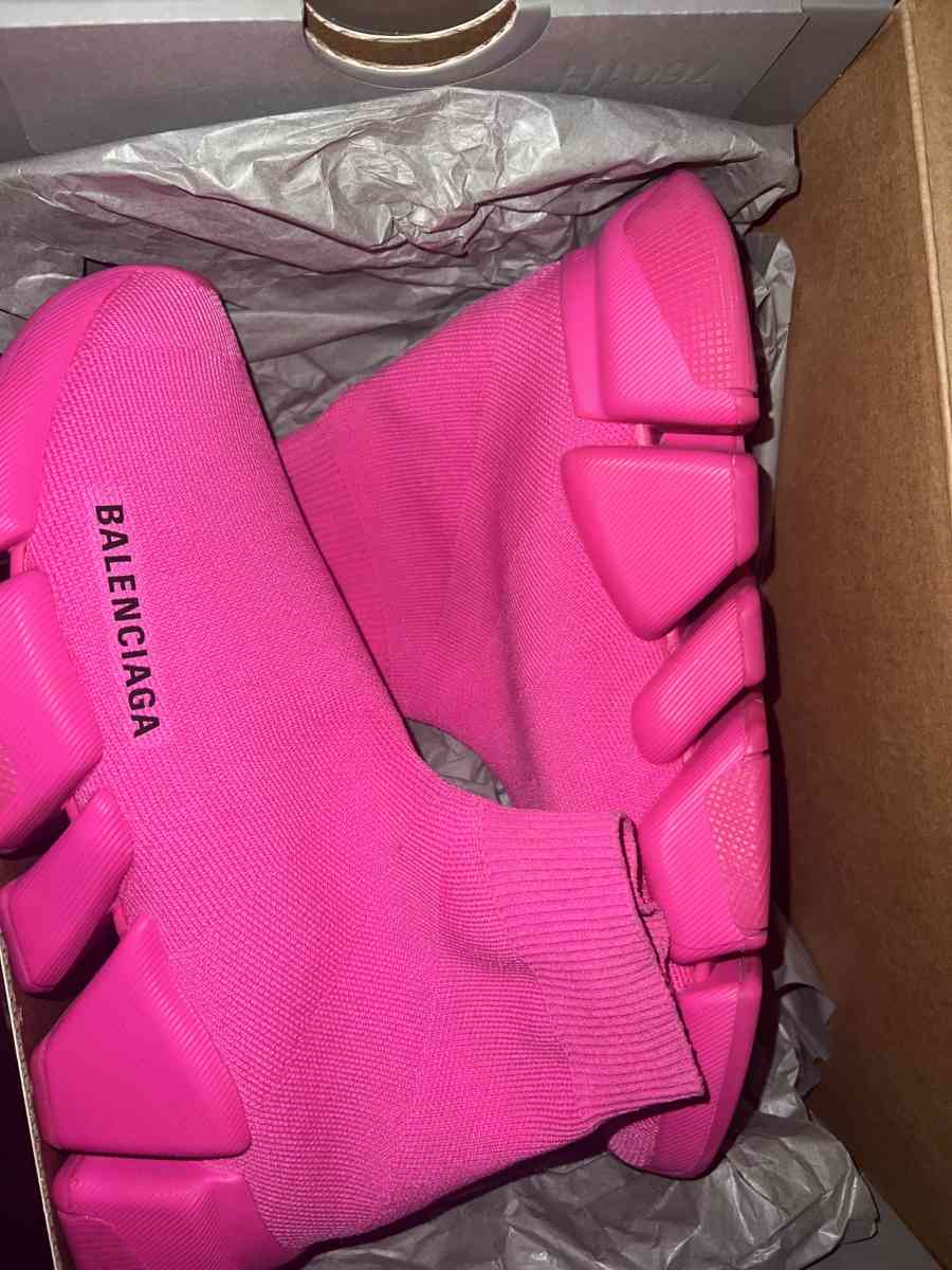 neon rose Balenciaga