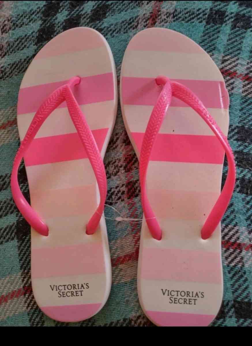 Pink victoria secret flip flops