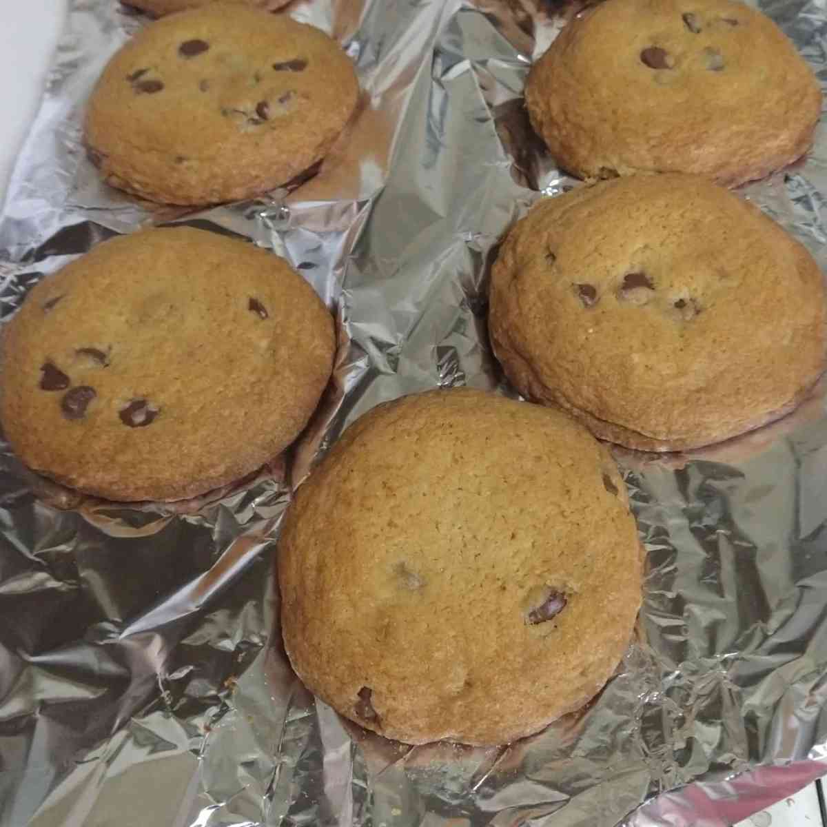 chocolate chip cookies