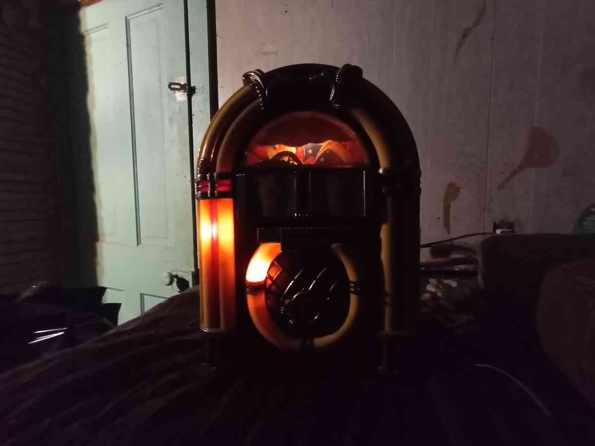 limited adition jukebox radio