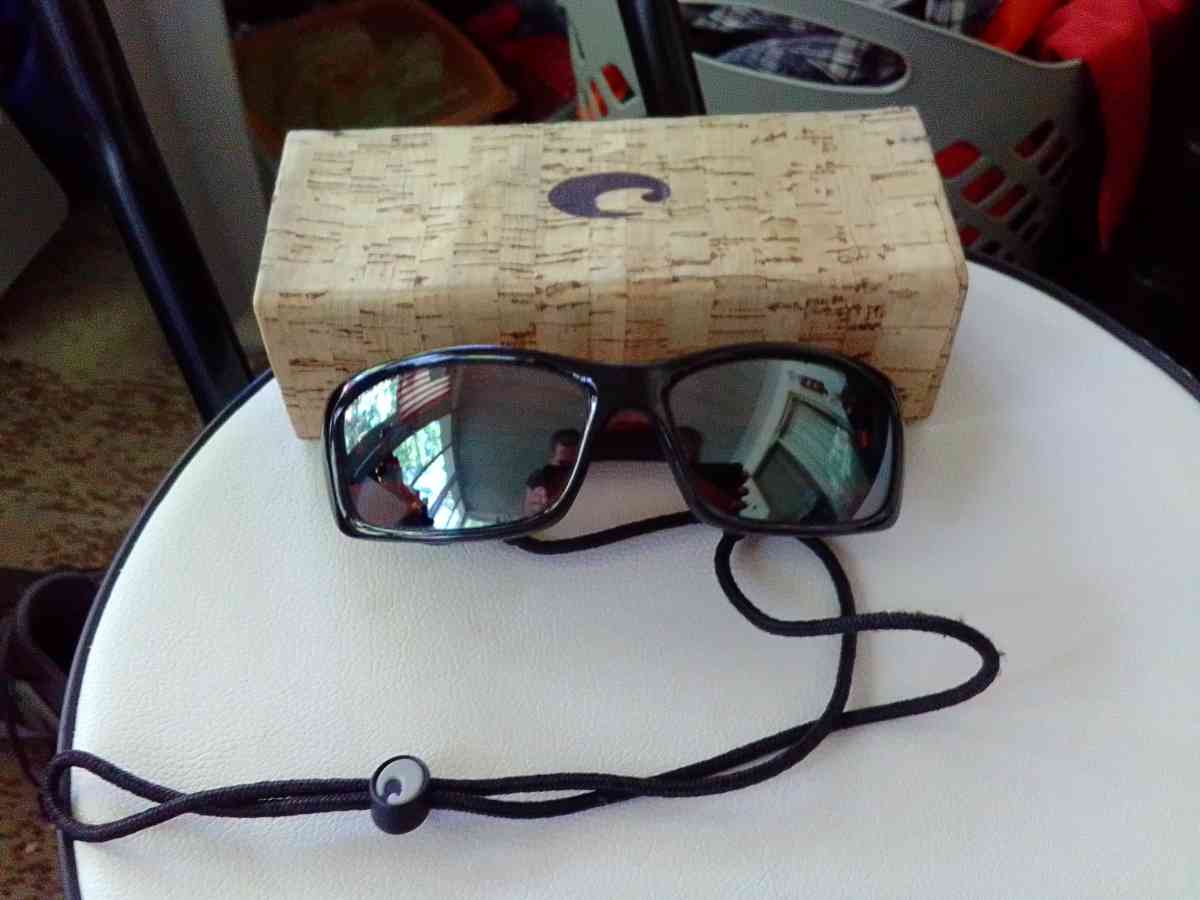 Costa glasses with bag  box and safety attatchment