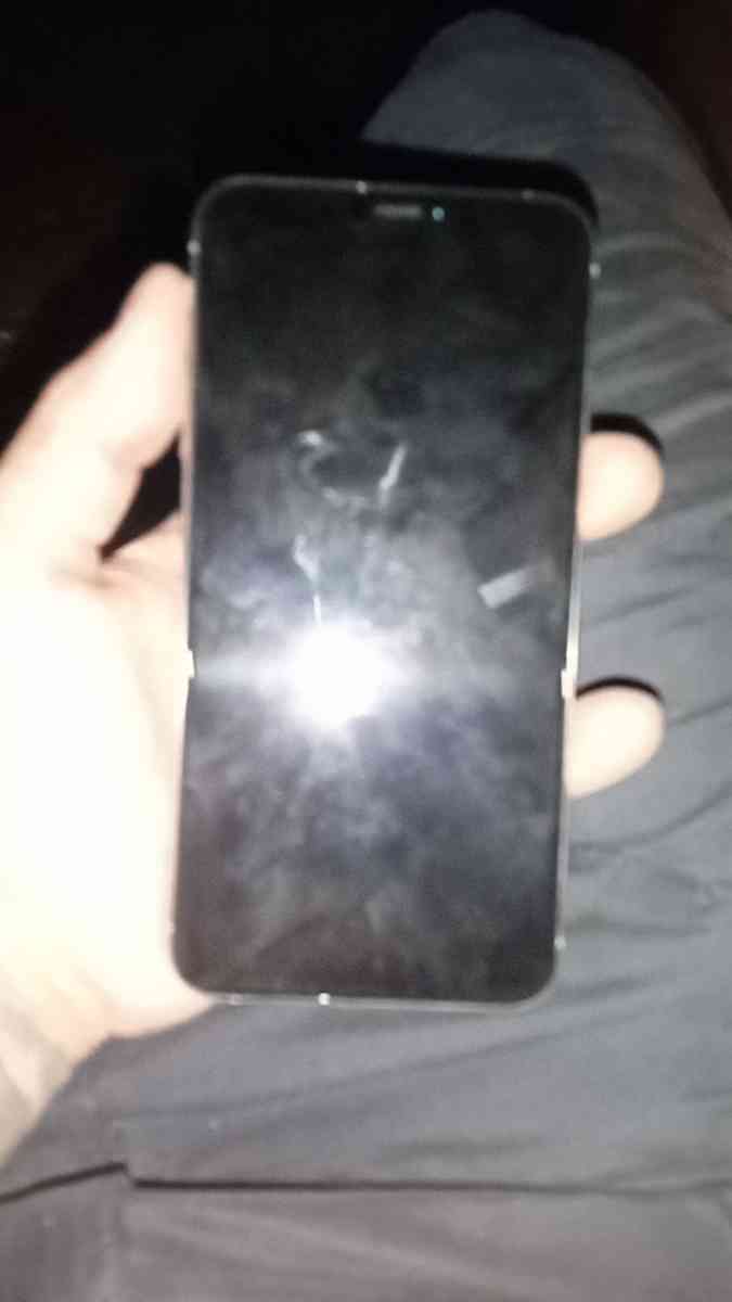 Apple Iphone XS Locked