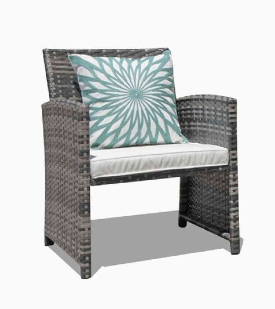3pc outdoor patio set gray wicker with cream color cushion