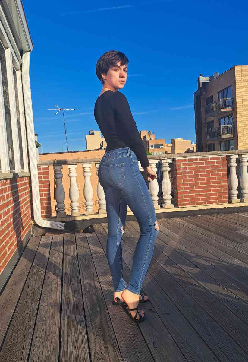 womens Hollister skinny jeans