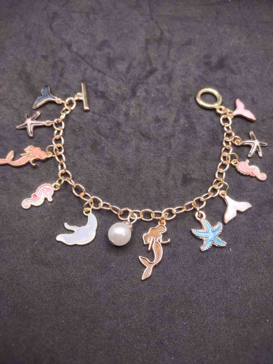 beach ready charm bracelet