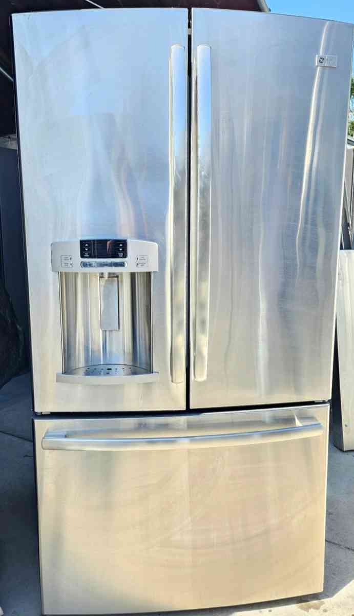 GE FRENCH DOOR STAINLESS STEEL REFRIGERATOR