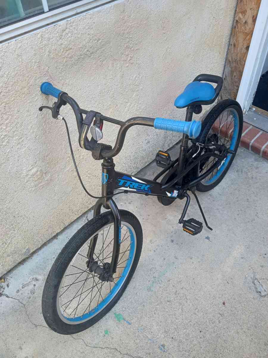 TREK Jet Series 20 Kids Bike 20 inch diameter tire