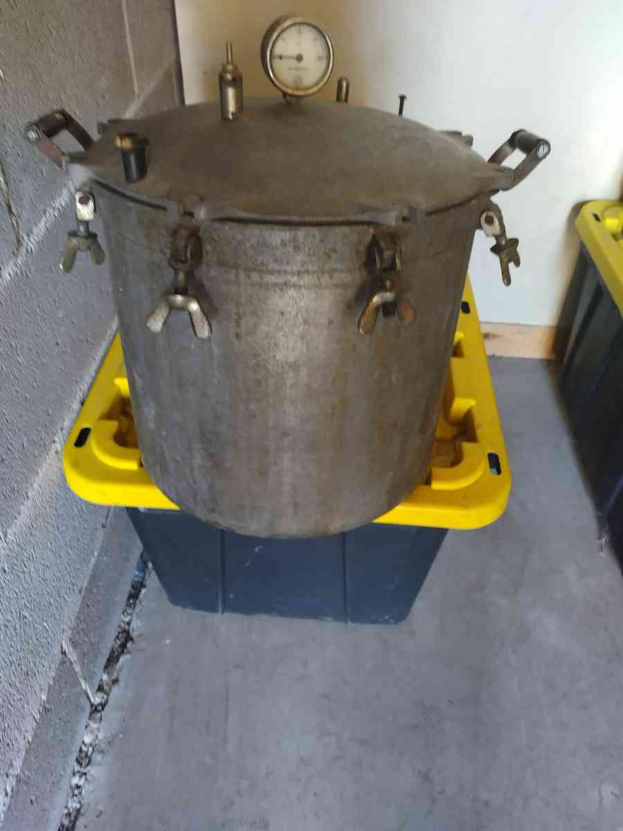 vintage pressure cooker