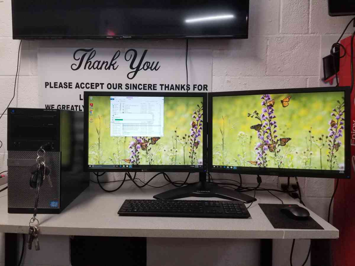 Dell Dual screen Desktop Computers