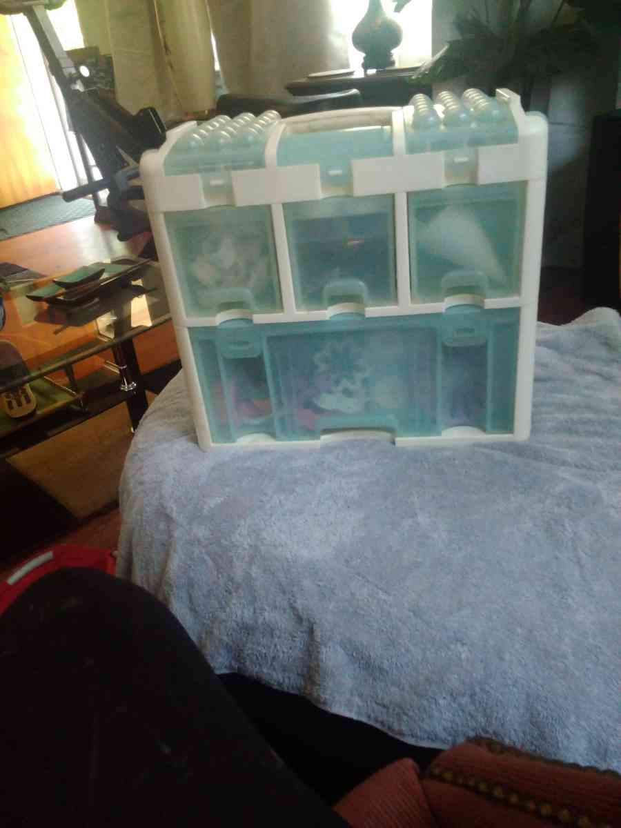 Wilton ultimate decorating kit