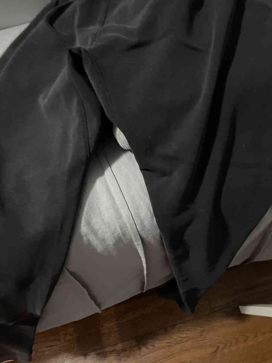 old navy black and white pants medium size