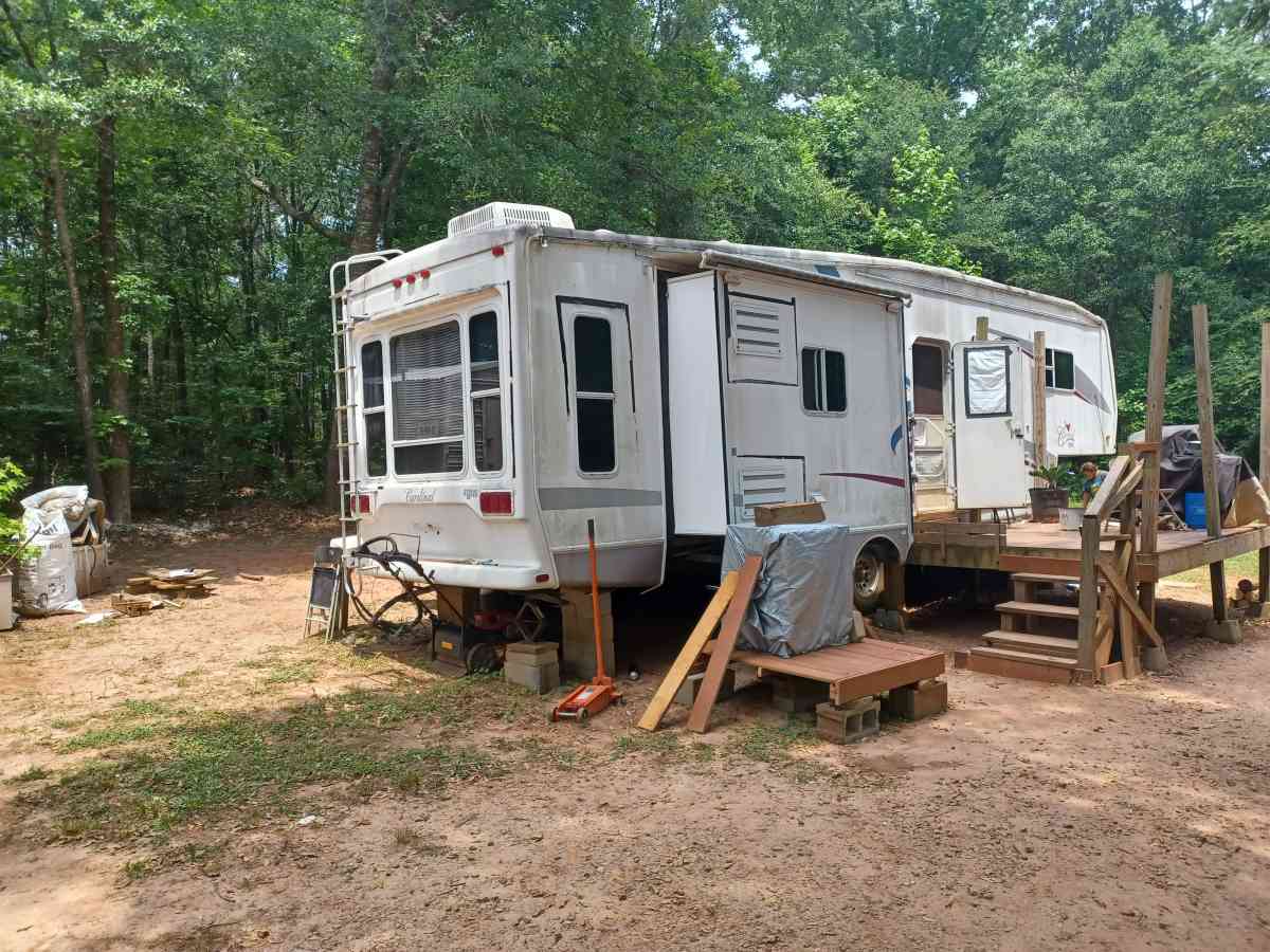 5th wheel camper cardnal forest river