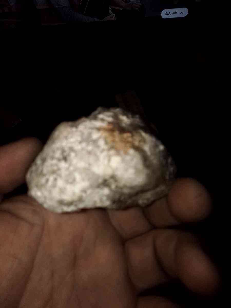 natural rough greyish white diamond can u dig it