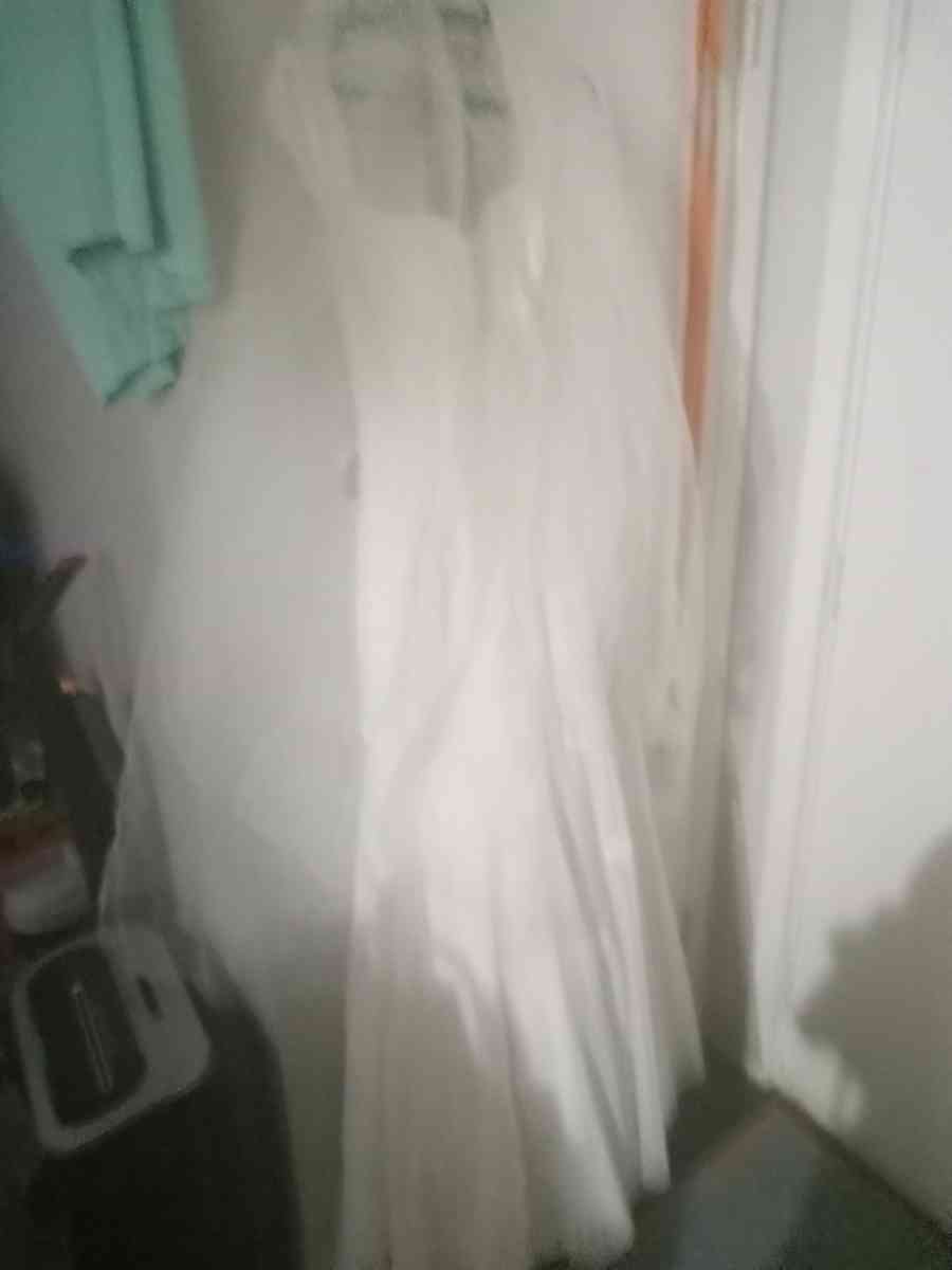 wedding dress