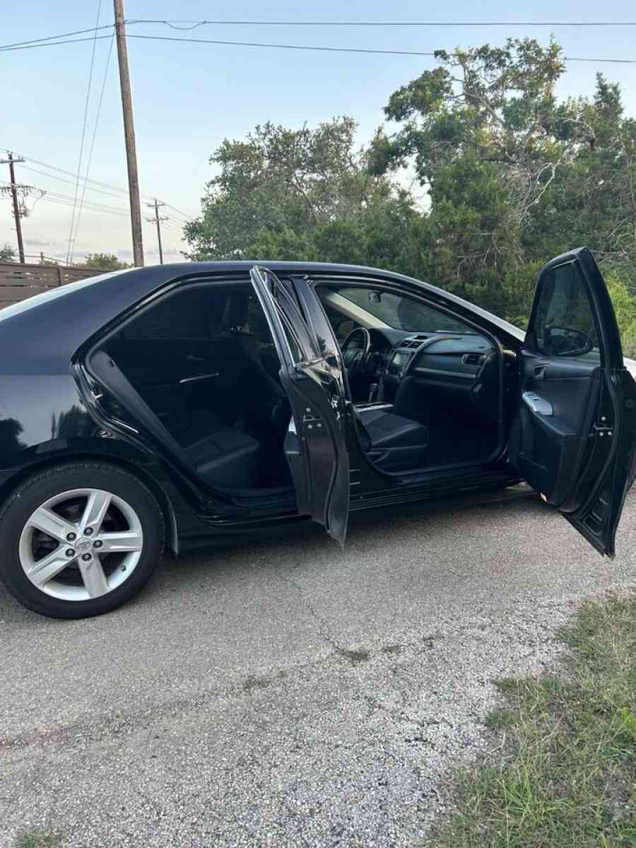 2013 Toyota Camry Luxury Edition