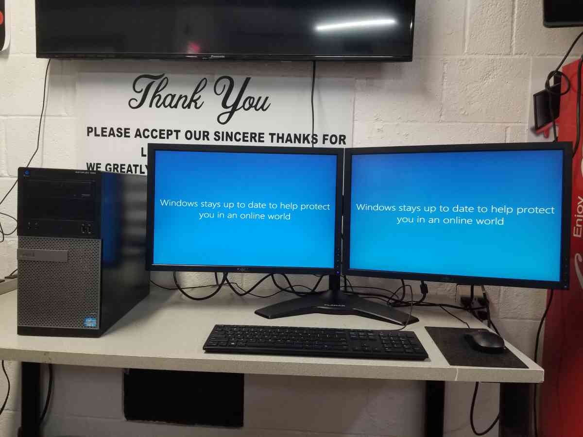 Dell Dual screen Desktop Computers