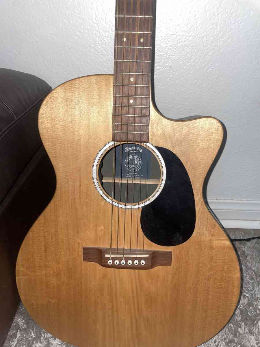 martin co c series acoustic guitar