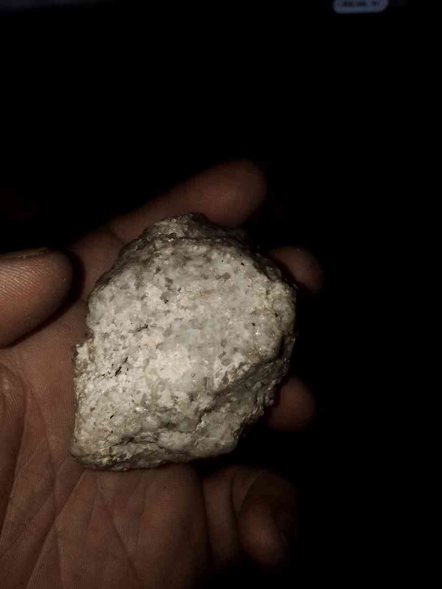natural rough greyish white diamond can u dig it