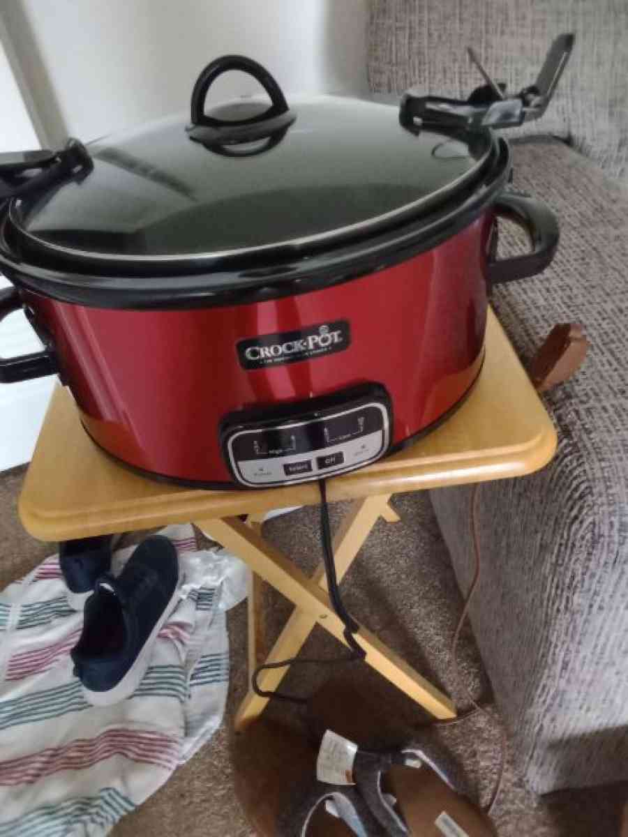 crock pot and little dipper