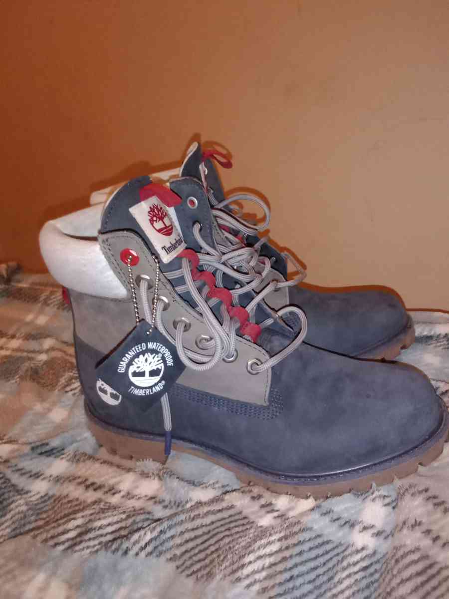 new Timberland boots size 9