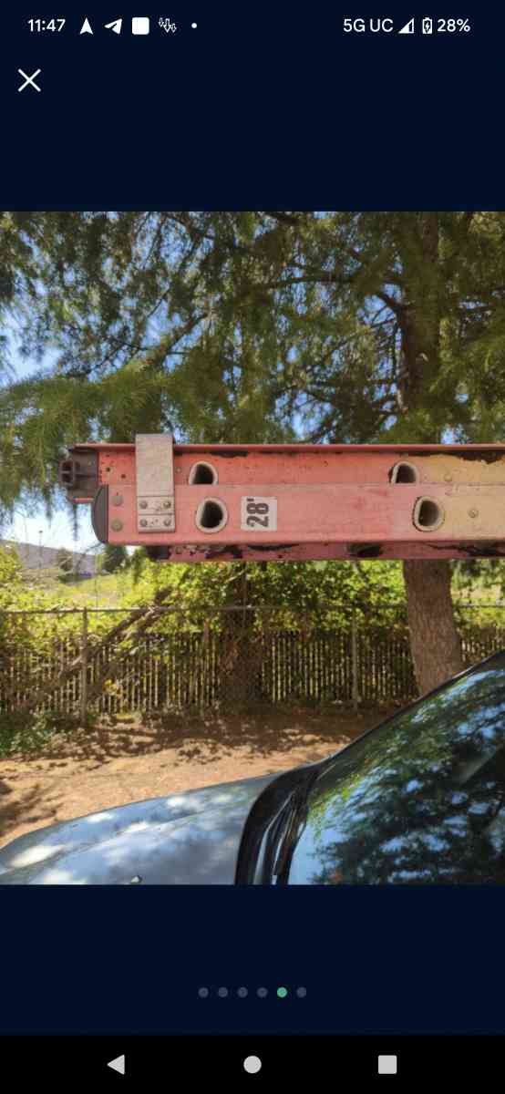 Louisville Ladder FE3228 28ft Fiberglass Extension Ladder 30