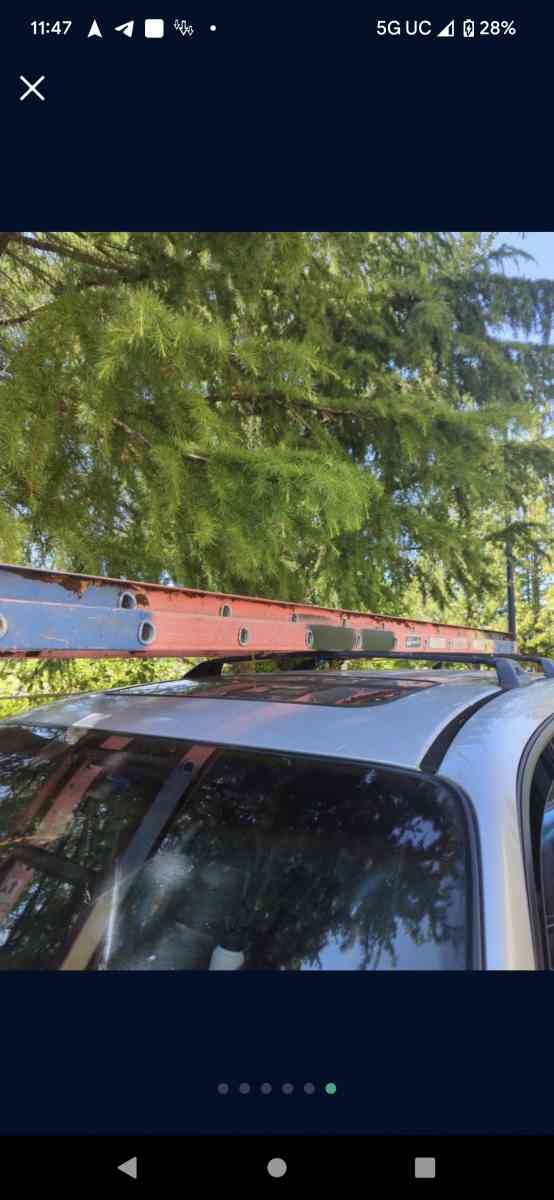 Louisville Ladder FE3228 28ft Fiberglass Extension Ladder 30