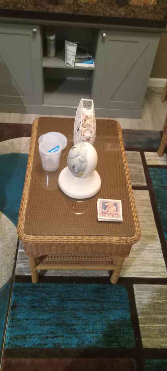 Hampton Bay Wicker Love Seats End Tables and Cofffee Table