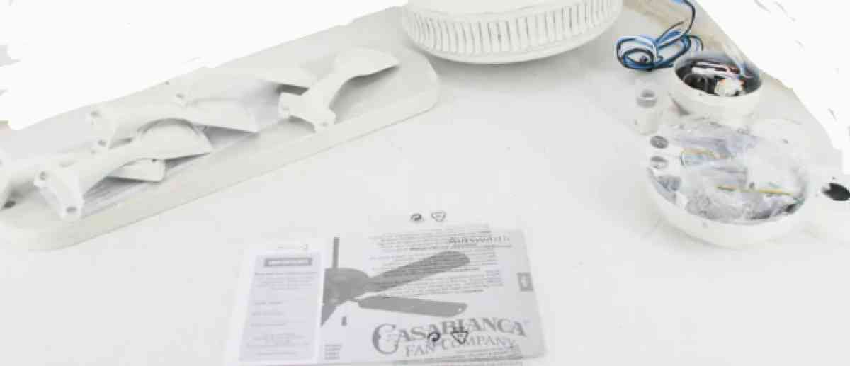 hunter ceiling fan  54in blades new open box